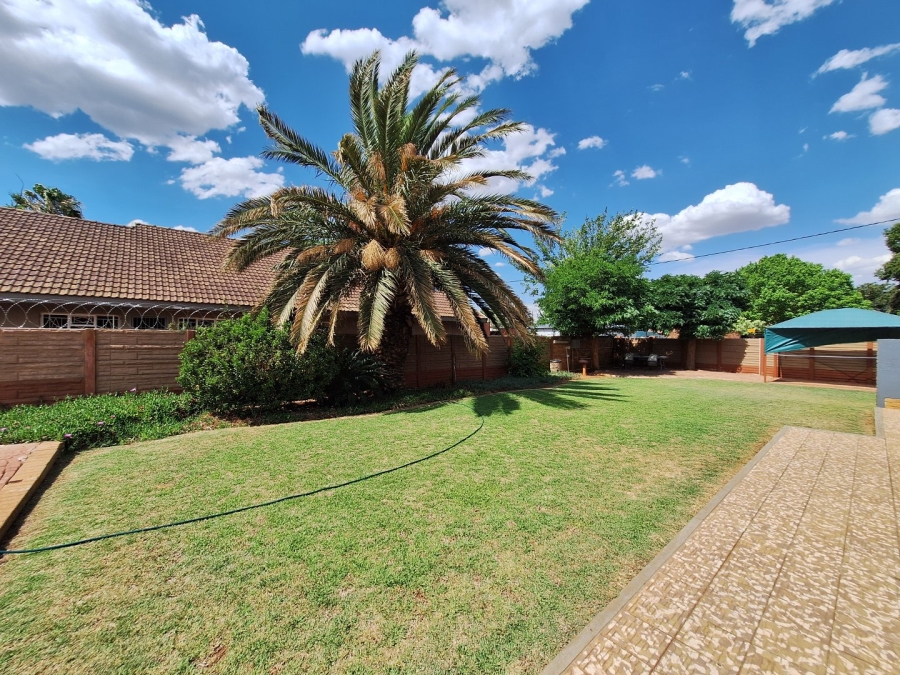 To Let 1 Bedroom Property for Rent in Potchefstroom North West